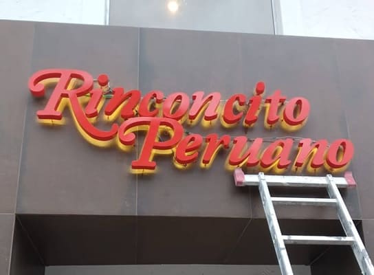 letras caixas em acrílico e pvc expandido
